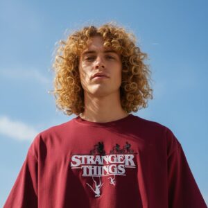 Stranger Things Upside Down Men's Embroidered Oversized T-shirt - White / Wine Red