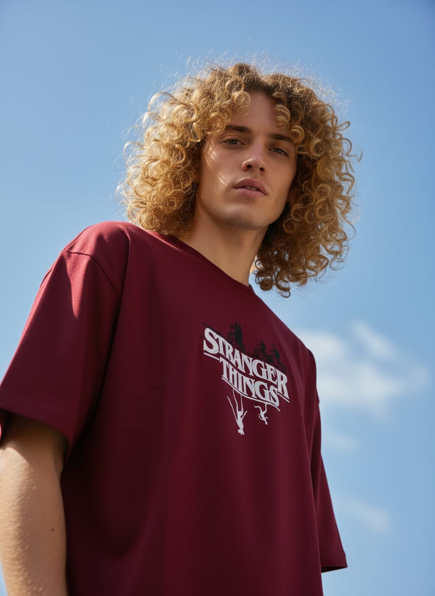 Stranger Things Upside Down Men's Embroidered Oversized T-shirt - White / Wine Red